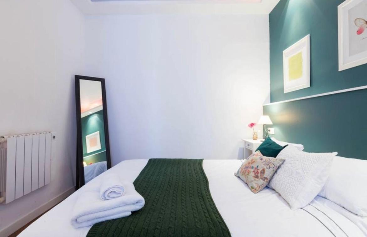 Lepanto Apartments 150M From Sagrada Familia برشلونة المظهر الخارجي الصورة